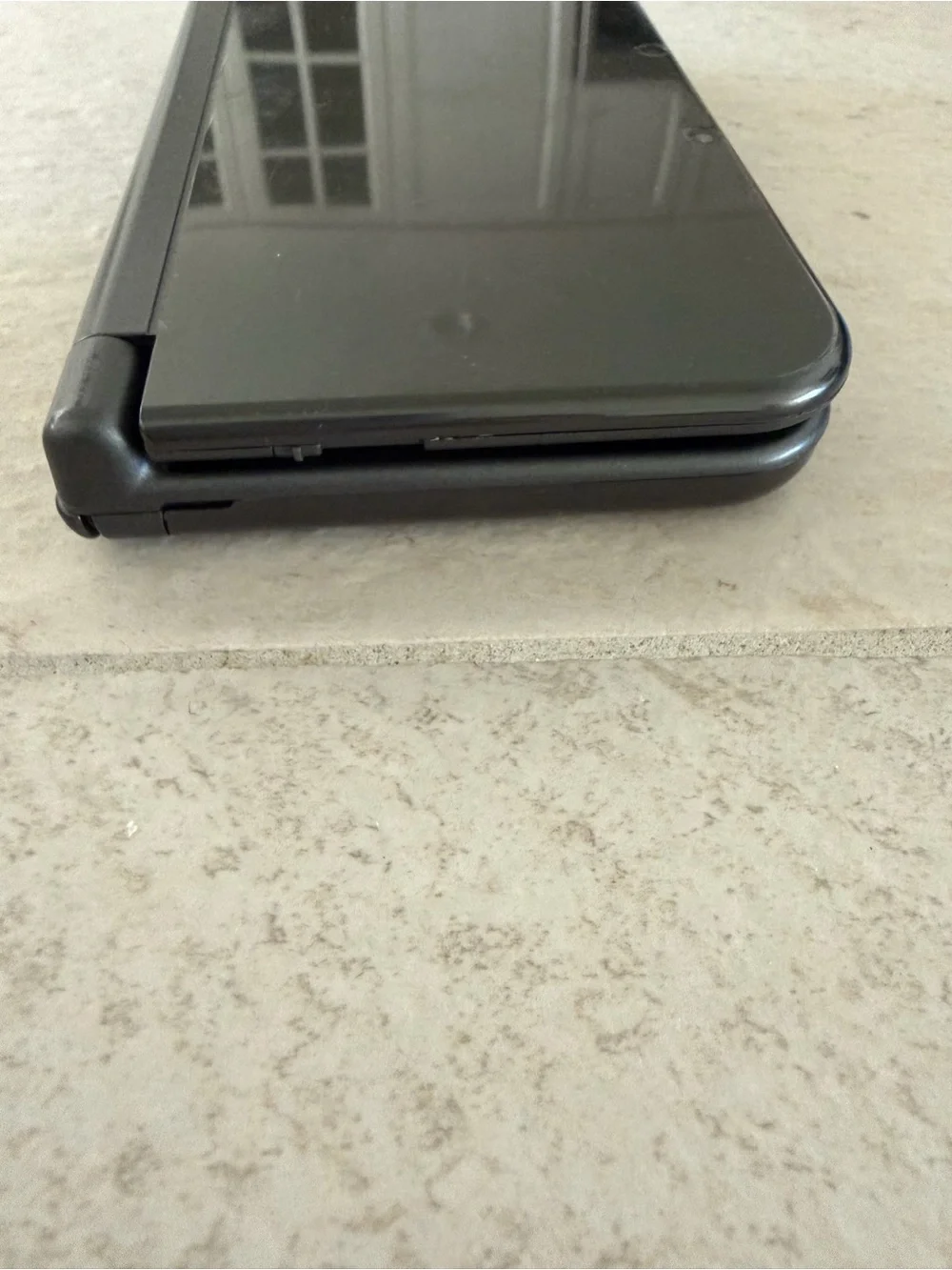 Handheld gaming console (Nintendo DS/3DS) xl